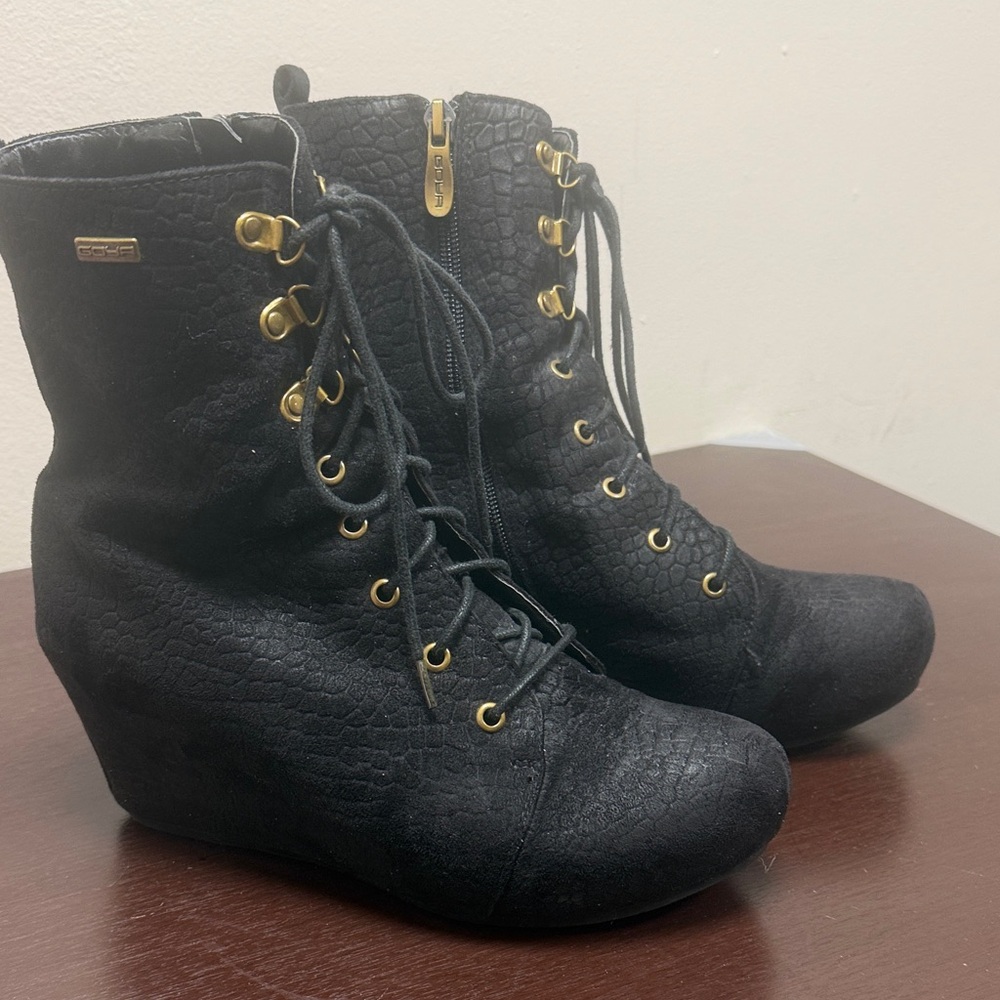 Black Lace-Up Wedge Ankle Boots